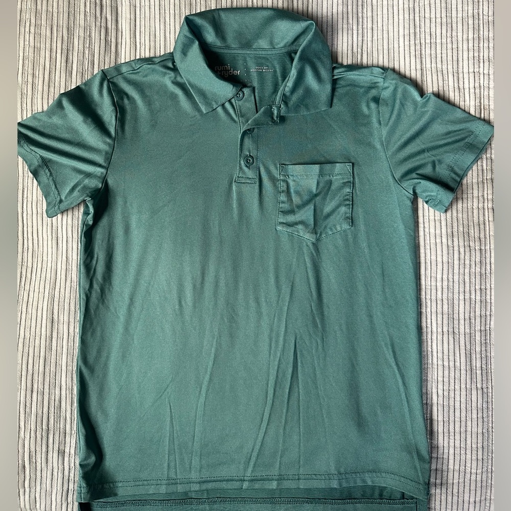 Rumi + Ryder Quick Dry T-Shirt size 8 - 10 yrs